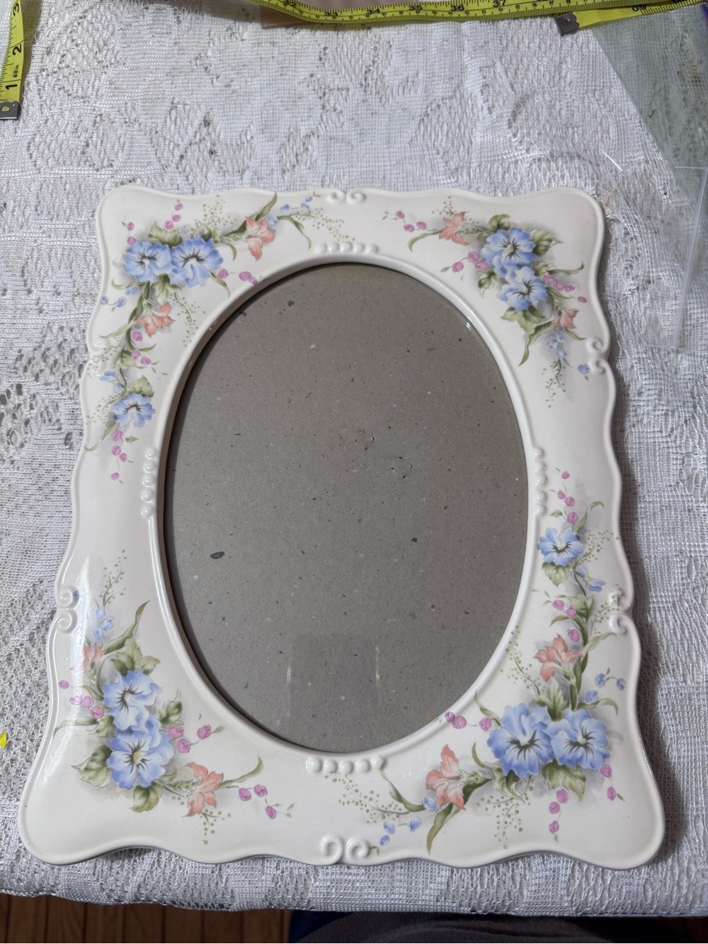 Large Vtg Enesco Ceramic Photo Frame White With Flowers 8 X 10 Or 10 X 8 Photo